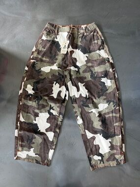 easel Women's Camouflage Cargo Pants - Green, Brown, White